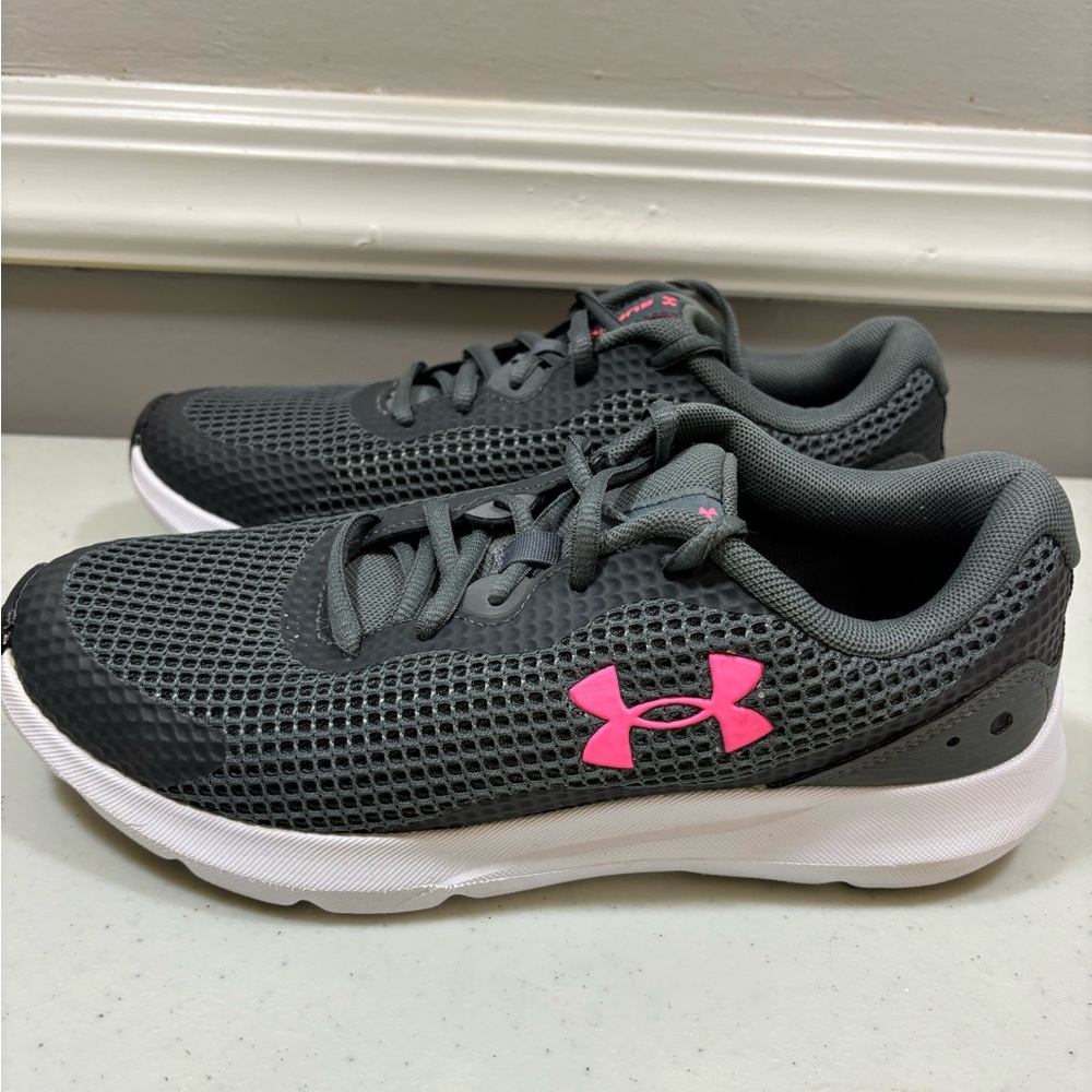 Under Armour Surge Women’s sneakers